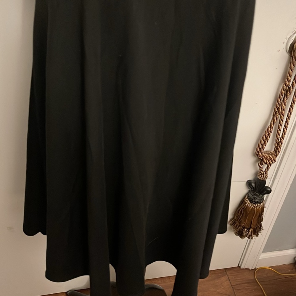 Dress - Picture 3 of 6